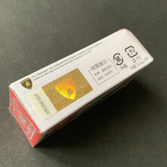 Tamara Tomy Lamborghini Aventador SVJ 1/68 - Picture 5 of 5